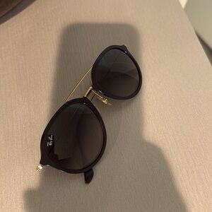 Rayban black aviators